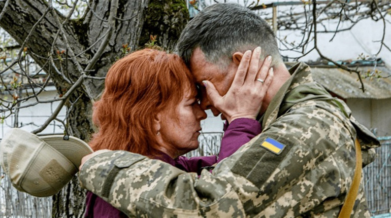 Дружин ветеранів у Звягелі запрошують стати учасницями проєкту "Незламна надія": деталі