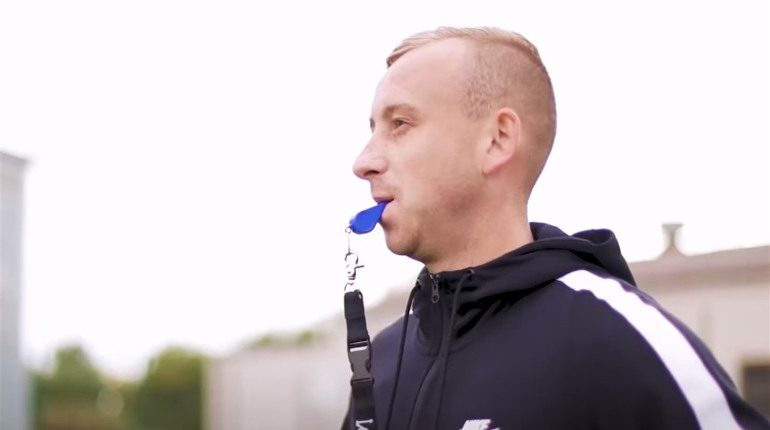 Звягельчанин прагне виграти спортивний інвентар для школи: переможця визначатимуть за лайками