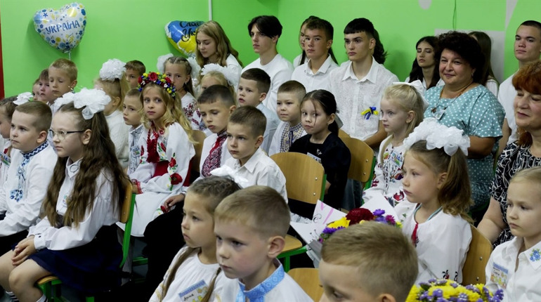 Голова Сумської ОВА Олег Григоров привітав шосткинських ліцеїстів з Днем Знань