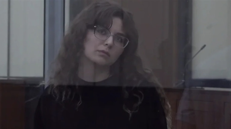 Окупанти засудили 19-річну дівчину з Херсонщини за "держзраду"