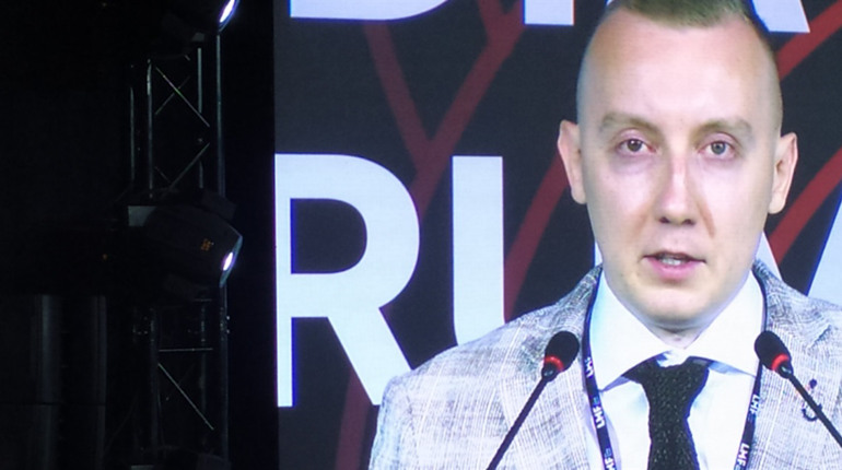 Про ціну свободи з полону бойовиків: про що розповідав Станіслав Асєєв на Львівському медіафорумі