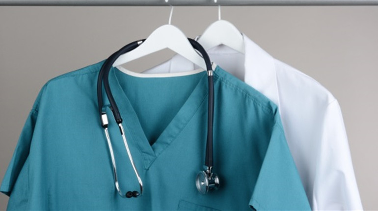 Медичний одяг: як обрати форму, у якій комфортно працювати щодня