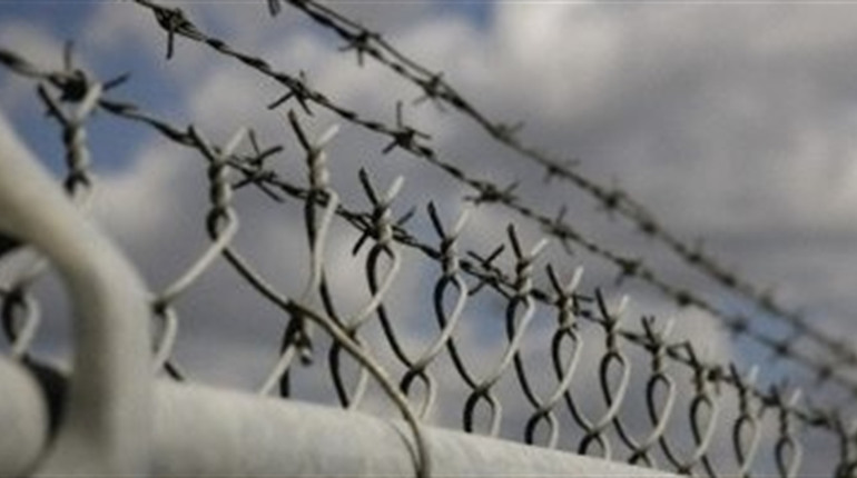 Двоє жителів Лозової відбуватимуть покарання за ґратами за збут наркотиків і психотропів