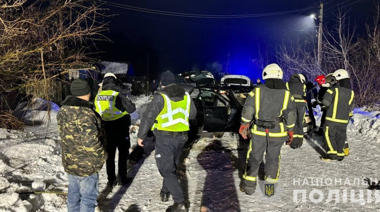 У селі Клишки Шосткинської громади авто з'їхало на узбіччя і перекинулось, загинув водій