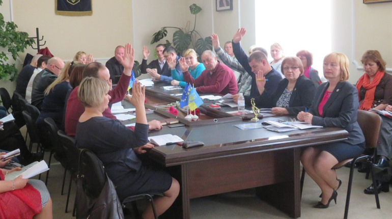 Депутати Біляївської міськради одностайно погодилися приєднати Мирне та Широку Балку