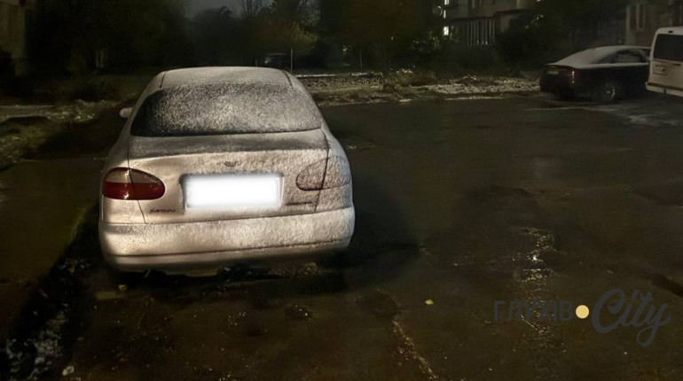 У Глухові випав перший у цьому році сніг