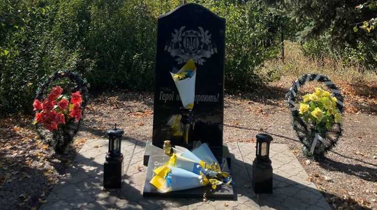 На Великобурлуччині відбувся мітинг-реквієм пам’яті загиблих Захисників і Захисниць