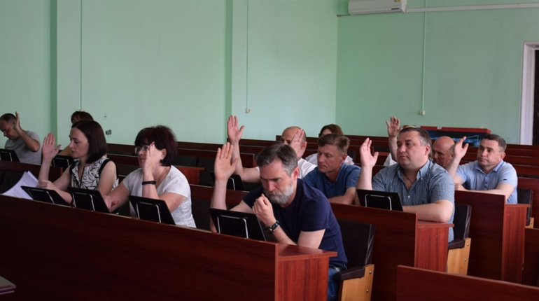 Виконком: у Біляївській громаді ліквідовуватимуть сміттєзвалища, займатимуться аварійними деревами