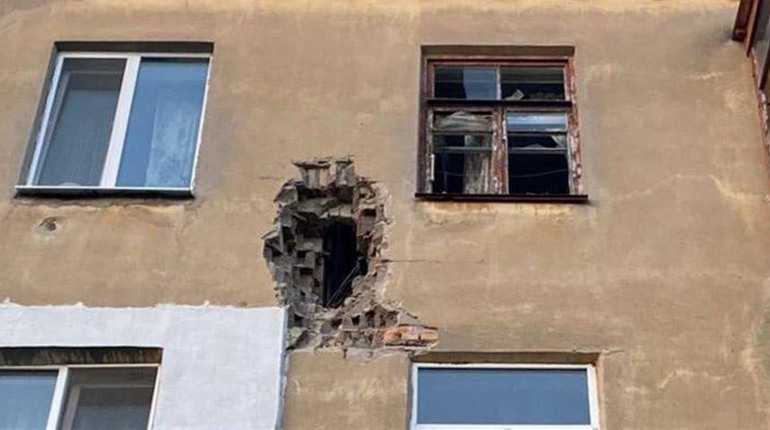 Масові обстріли Нікопольщини: загиблі серед цивільного населення, руйнування шкіл, будинків