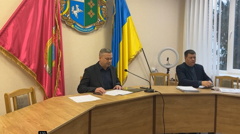 У Кіцмані депутати проголосували за дострокове припинення повноважень міського голови