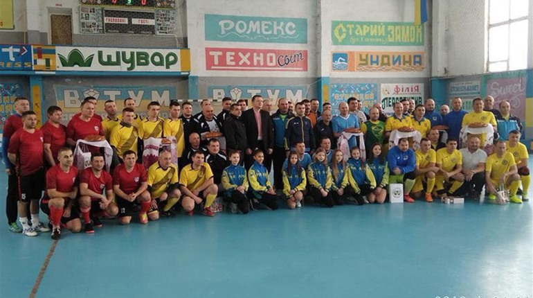 Команда Чортківської міської ради перемогла на футзальному турнірі на Івано-Франківщині