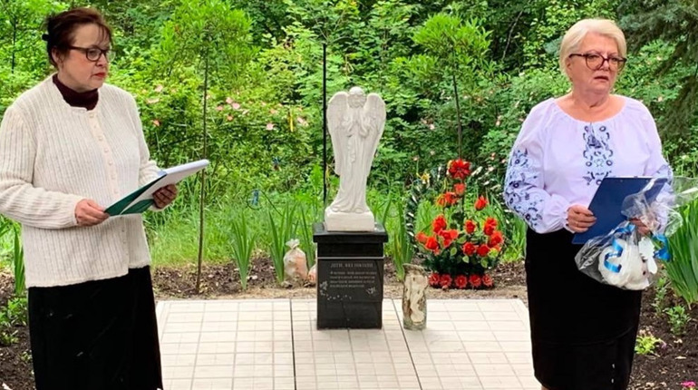 У Великобурлуцькій громаді вшанували пам’ять дітей, загиблих через російську агресію