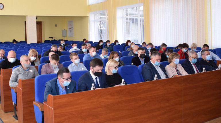 Депутати погодили інвестиційну програму теплоенерго, але підготовку до зими розпочали й без цього