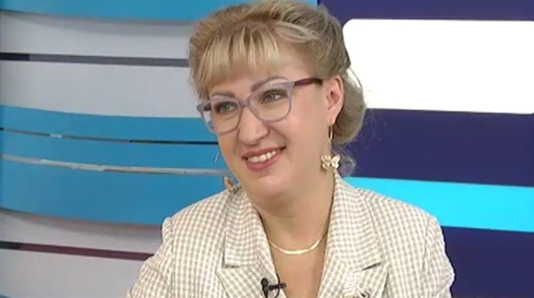 Яку зарплату отримує Галина Лугова: вона продовжує працювати секретарем Херсонської міської ради