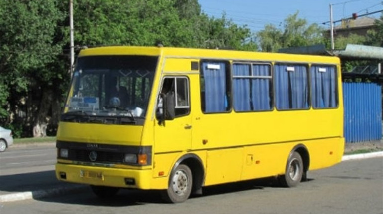 «Діти — це наше майбутнє», написали в офіційній відповіді та відсторонили водія, що вигнав дитину