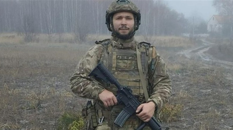 Вдова загиблого воїна з Нової Каховки просить президента присвоїти йому звання Героя України