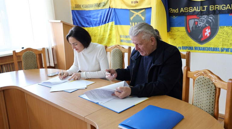 Красилівська та Шосткинська територіальні громади стали партнерами