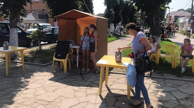  Для допомоги хворим калинівчанка організувала  благодійну акцію 