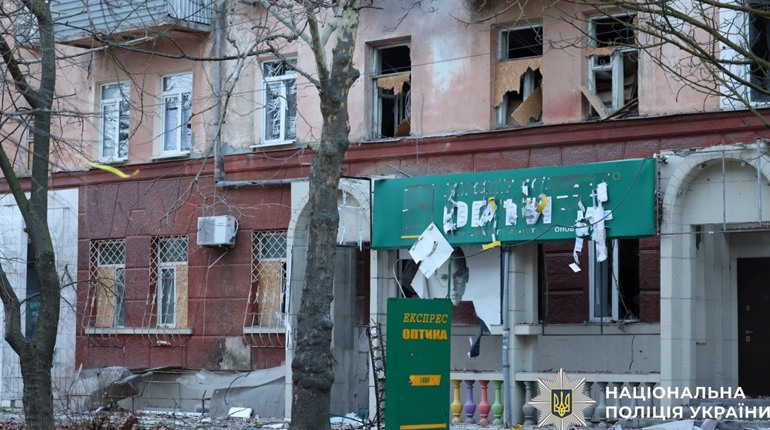 Російські терористи атакували 29 міст і сіл Херсонщини: 4 поранених, пошкоджено 12 будинків