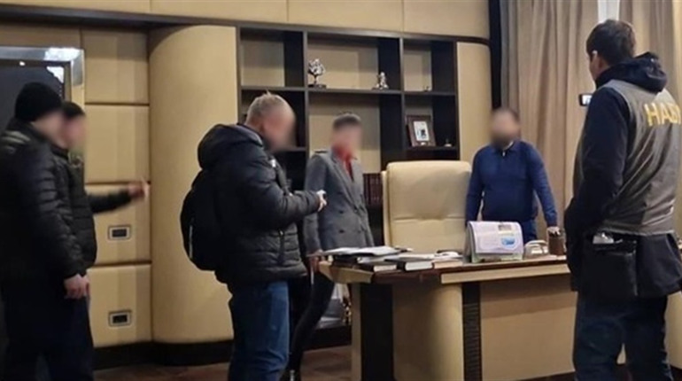 В Одесі, Одеській обласній раді та військовій адміністрації два дні тривають обшуки: що відомо