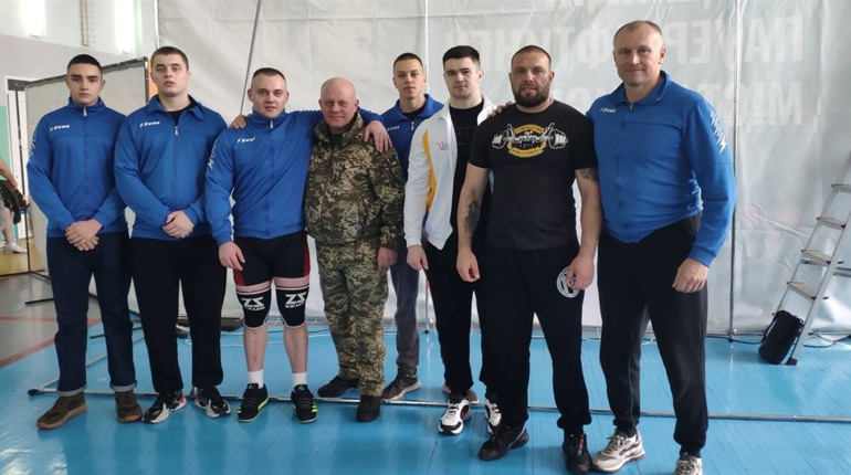 Як юні глухівські силачі виступили на Кубку Києва з пауерліфтингу