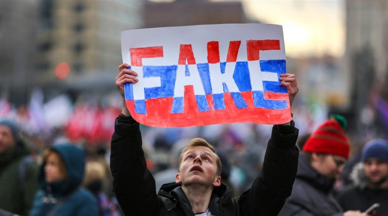 Три найбільш поширені фейки росіян про підрив Каховської ГЕС
