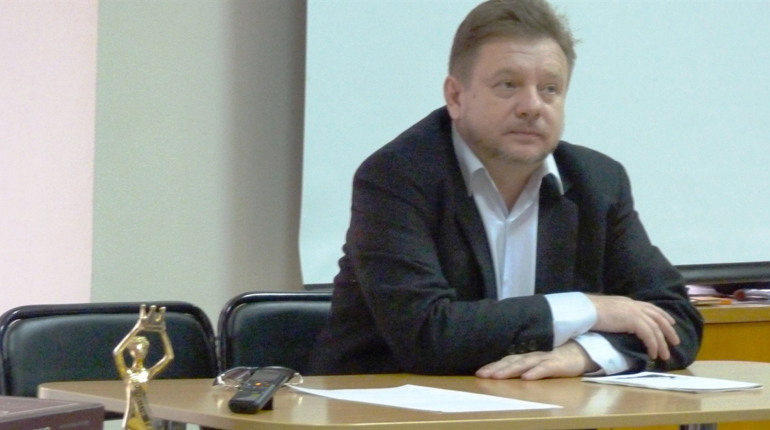 Російська ракета зруйнувала вщент житло відомого херсонського письменника Віктора Вальда