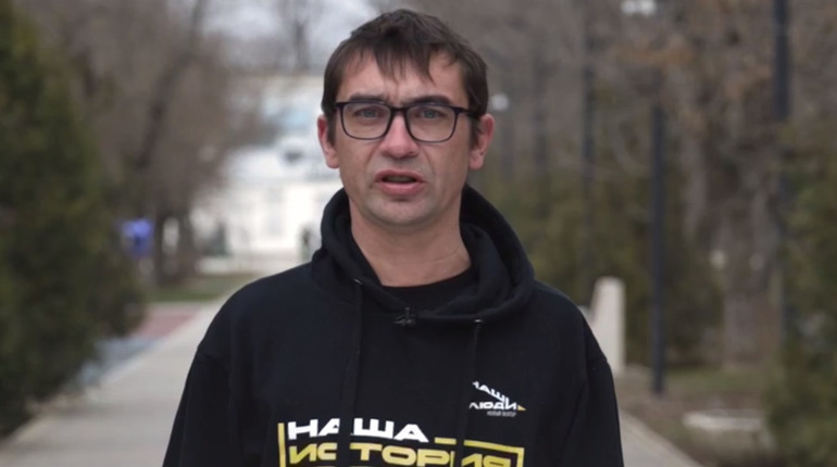 Справу журналіста-перебіжчика Євгена Білого передали до суду: що відомо про його діяльність