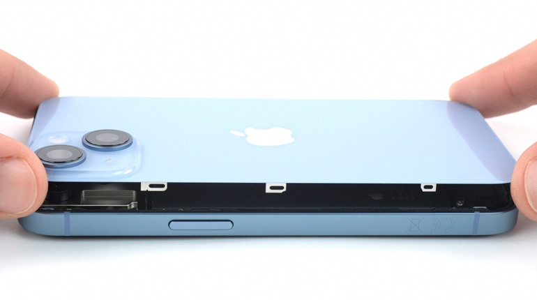 Скільки коштує заміна задньої кришки та як не переплатити?