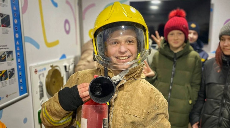 До школярів Глухівщини завітав «Мобільний клас безпеки». Що дізналися?