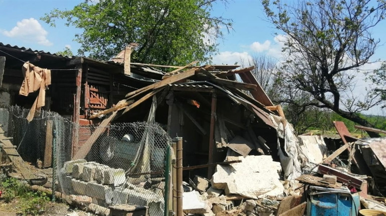 Розтрощені будинки та пожежі: росіяни знову обстріляли Гуляйполе з РСЗВ