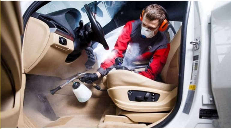 Хімічна чистка салону. Що це таке та чим вона краща, ніж звичайна?