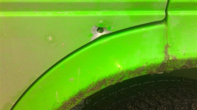 Ритуальний автобус потрапив під обстріл у Волноваському районі