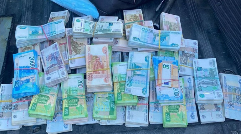 Правоохоронці затримали сімох колаборантів, які працювали на ворога під час окупації Херсона