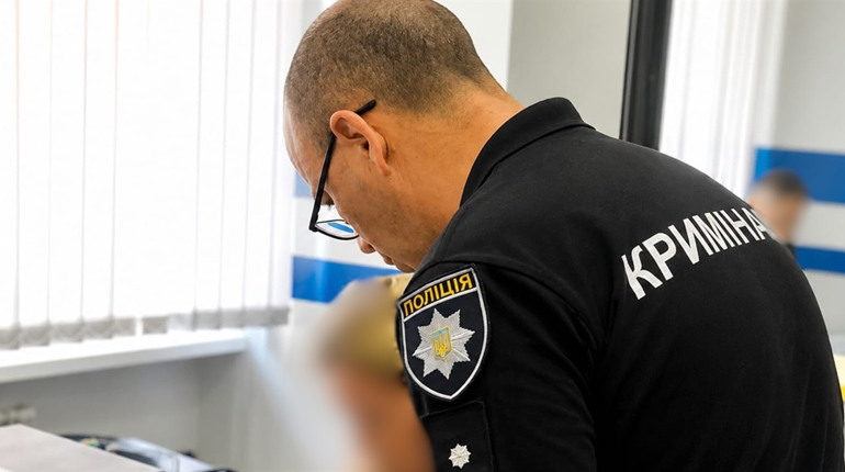 У Білгород-Дністровському районі соцпрацівниця привласнила 350 тис. грн пенсій померлих