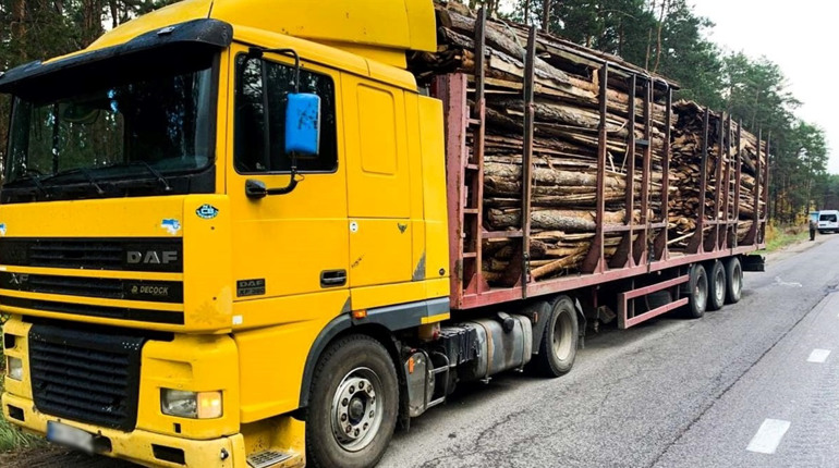 На Сарненщині працюють інспектори Укртрансбезпеки: кого та за що штрафують
