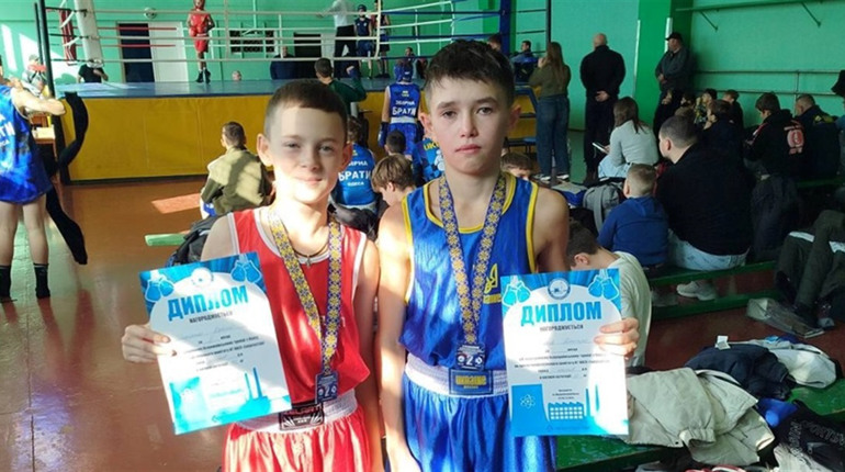 Троє боксерів, дві медалі. Первомайці взяли участь у змаганнях всеукраїнського рівня