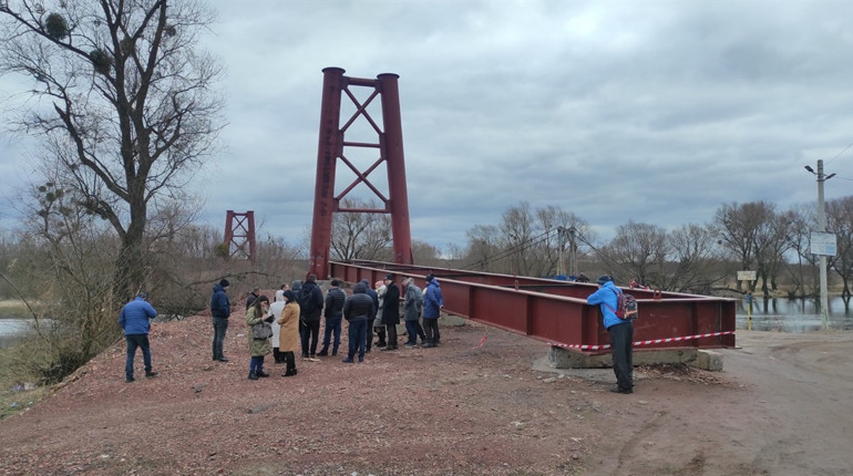 Майже 4 мільйони гривень і як мінімум три місяці треба на добудову підвісного мосту