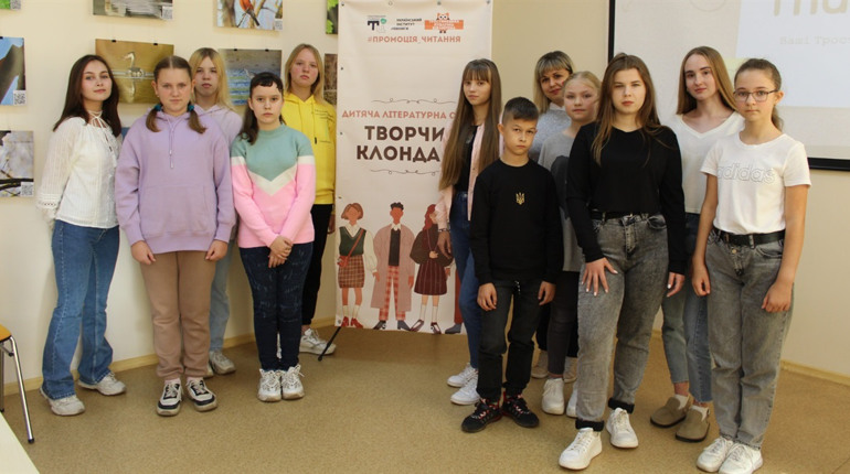 Журналістки Тростянець.City провели тренінг для учнів літературної студії “Творчий клондайк”
