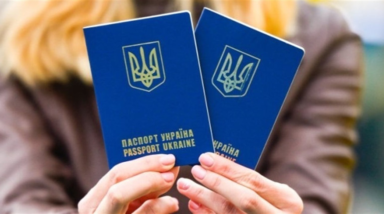 Володимирецька селищна рада роз’яснила, де можна виготовити паспорти