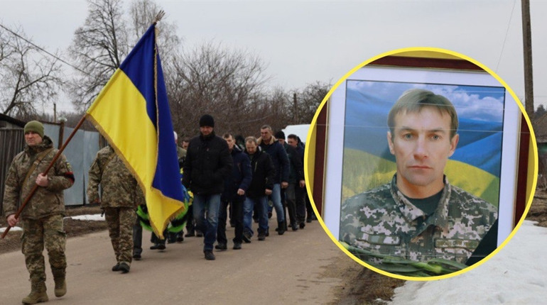 У Привіллі на колінах в останню путь провели 54-річного військового Юрія Шишку