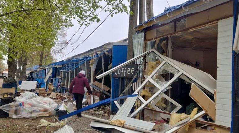 Масована атака дронів на Чернігівщину: пошкоджені будинки, храм і інфраструктура