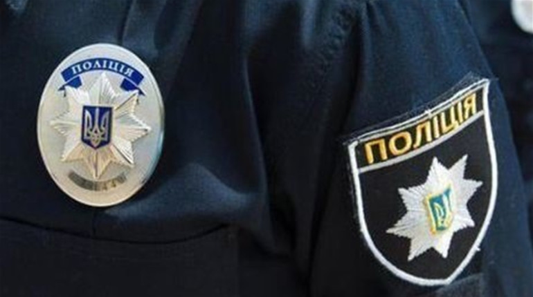 Правоохоронці Херсонщини розшукують підозрюваних у вбивстві двох чоловіків. Оприлюднили фото