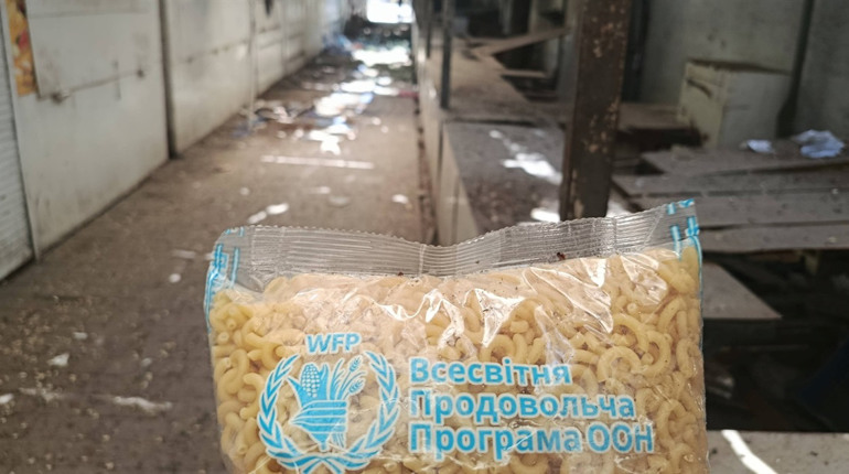 «Найстрашніше, що ми вже навіть перестали плакати за загиблими...»: обстріл ринку в Херсоні