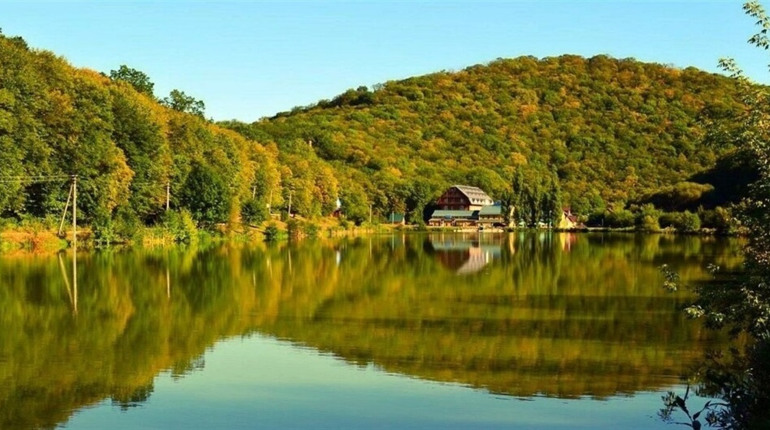 Лікувальні курорти Сатанова: тест про цілющі води громади