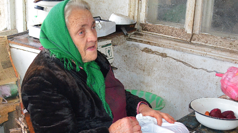 Люди з обмеженими можливостями отримали від біляївської громади та Червоного Хреста допомогу 