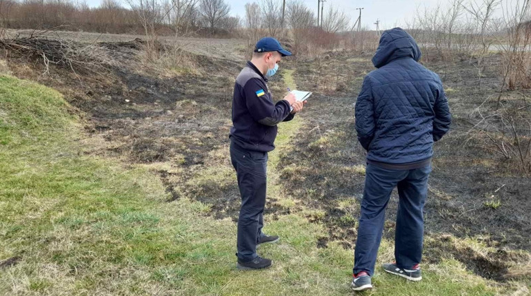 Впіймали на гарячому. Городоцькі рятувальники викрили палія