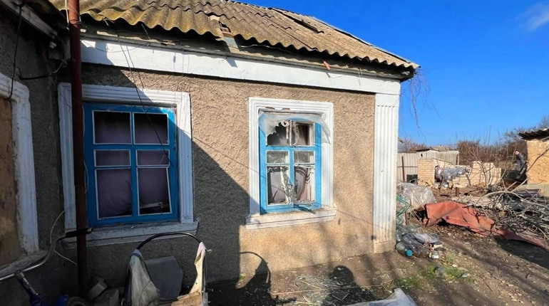 Ворожі обстріли Херсонщини: окупанти завдали ударів з мінометів, артилерії та безпілотників