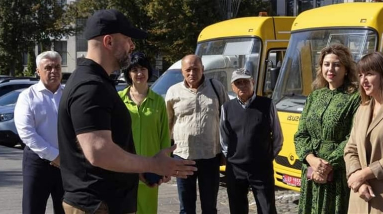 Інклюзивні шкільні автобуси: чергове поповнення автопарку освітніх закладів на Красноградщині