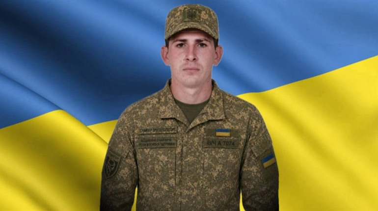 «Загинув захищаючи Україну!»: снайпер Павло Сідько - на щиті, родина вимагає розслідування загибелі